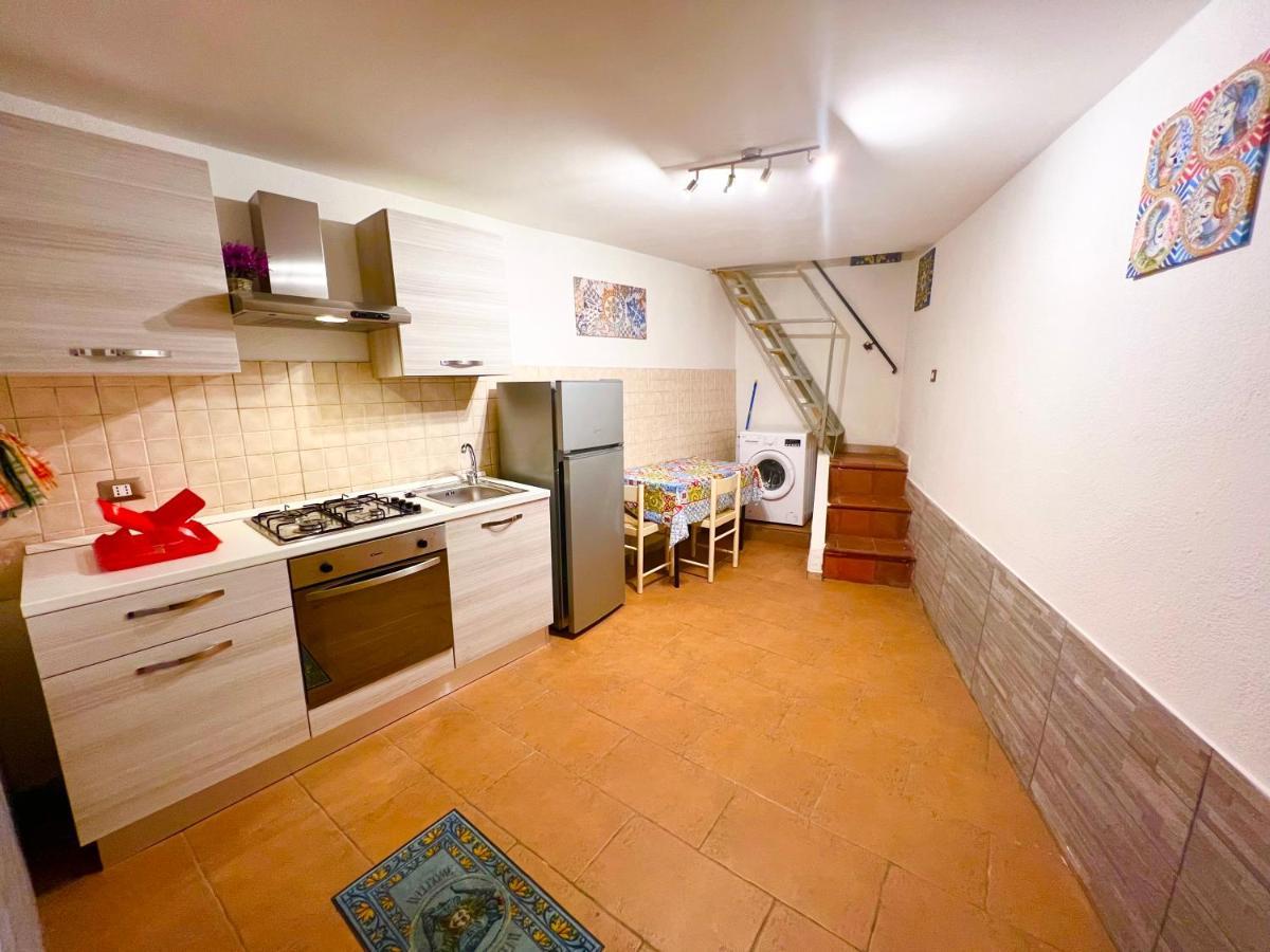 Вілла Etnea House Catania Center Екстер'єр фото