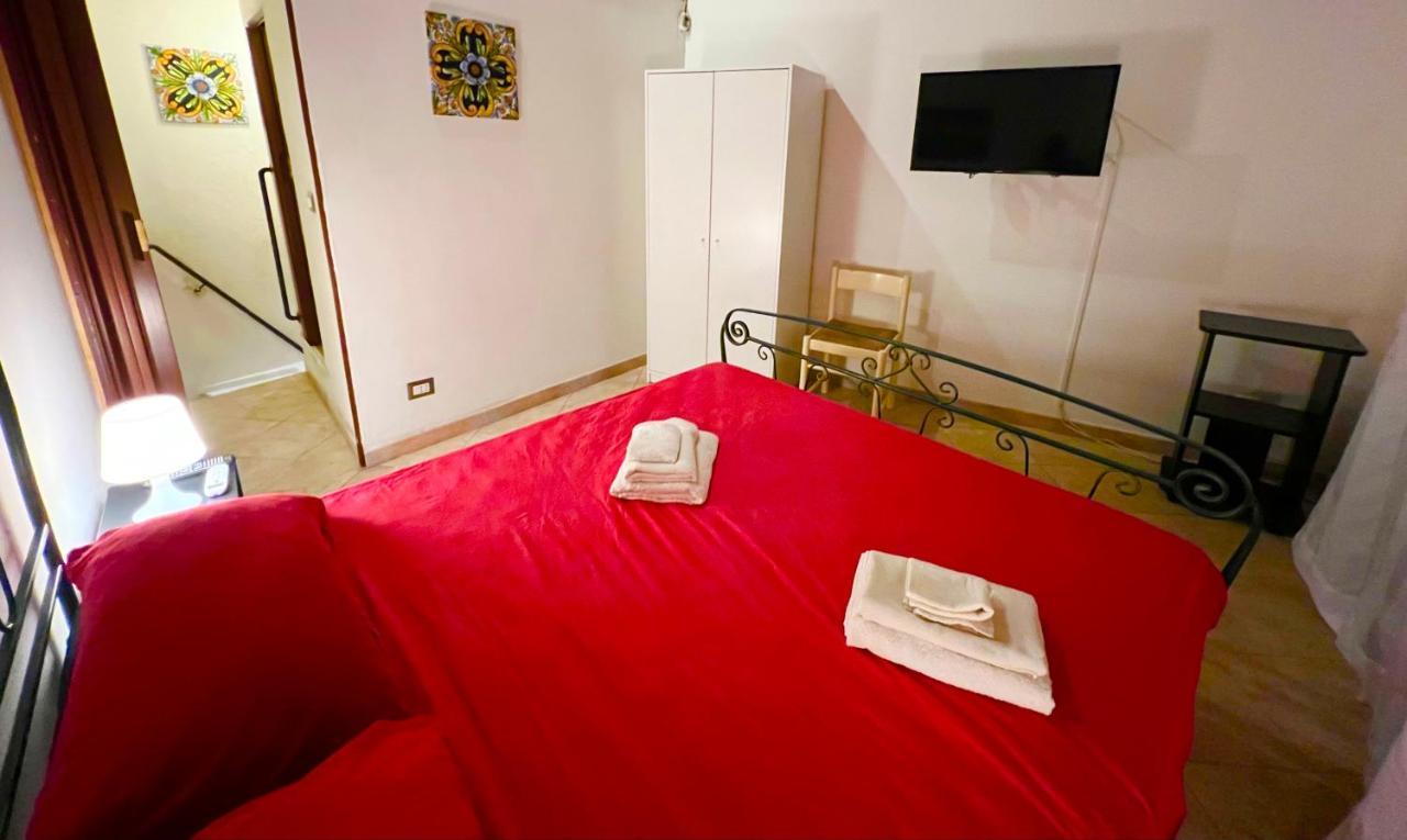 Вілла Etnea House Catania Center Екстер'єр фото
